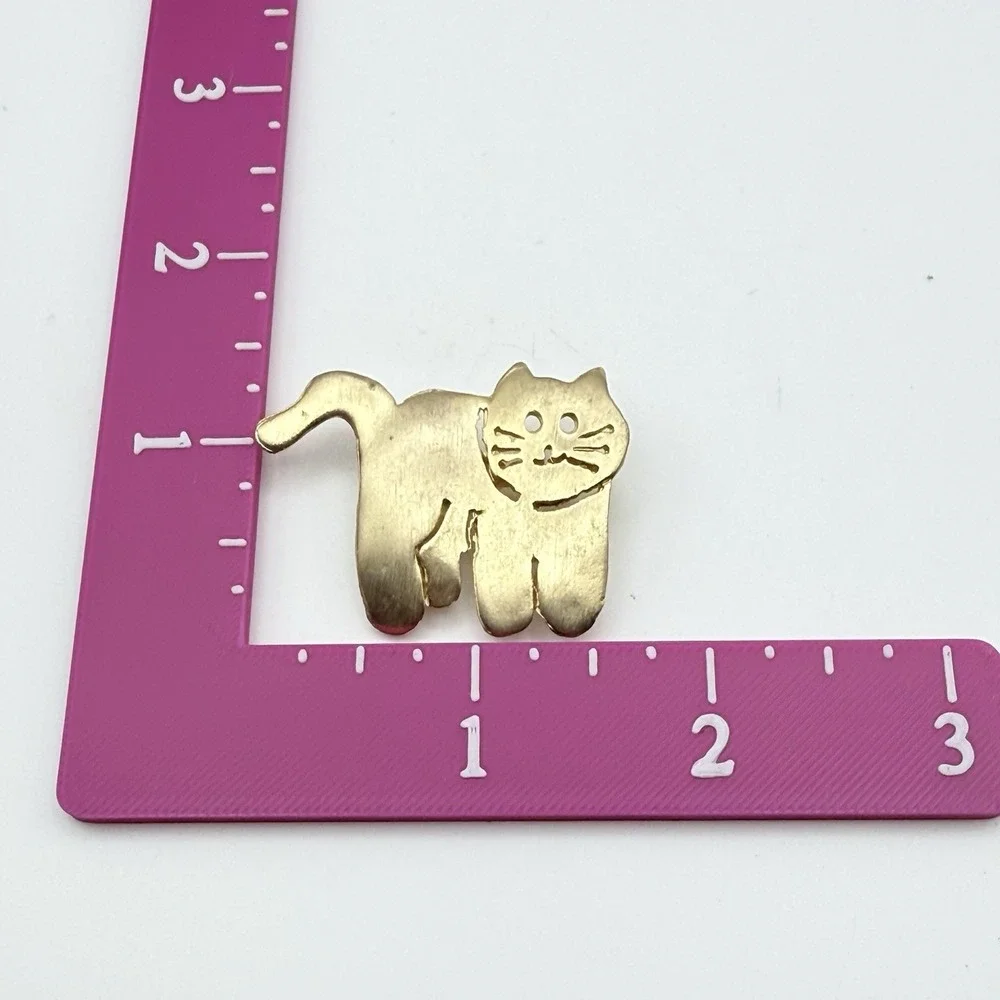 Ultra Craft Cat Brooch Gold Tone Cute Kitty Vintage Signed Pin